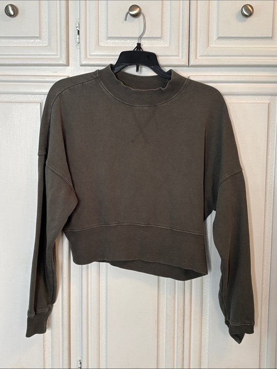 Mono B Tops - Mono b Olive Green Cropped Sweatshirt Women’s Small Oversized Pullover